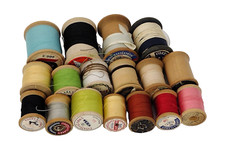 Lot of 17 Vintage Wooden Spools - Coats and Clark, American Thread, Star