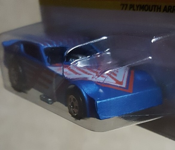Hot Wheels '77 Plymouth Arrow Funny Car Flying Customs Blue Metal