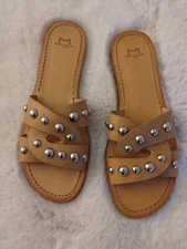 Marc Fisher Limited Beige Silver Ball Slides Sandals Size 9M 