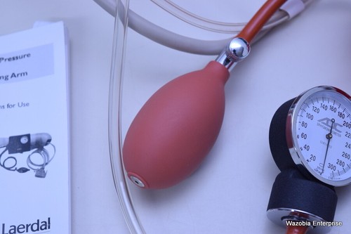 LAERDAL BLUTDRUCK TRAININGSARM - Bild 6 von 12