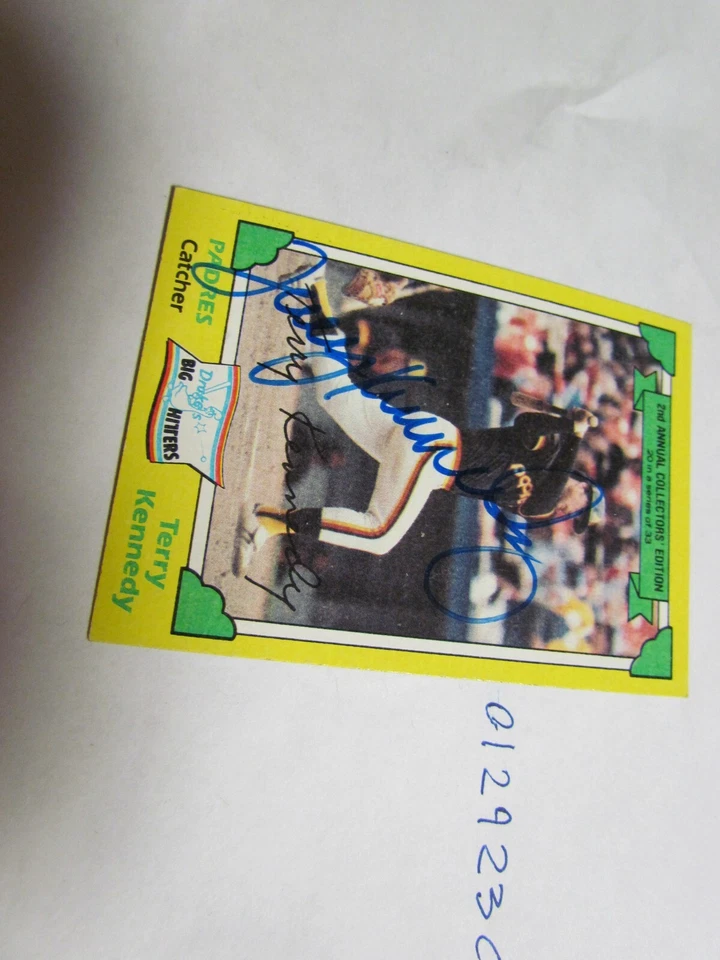 1982 Drakes Terry Kennedy signed Baseball Trading Card - Image 2 of 3