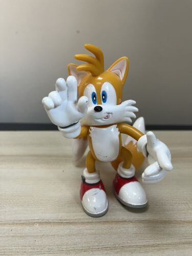 Sonic The Hedgehog Tails 5 in Action Figure 2000 Toy Island Wind Up Tail - 第 1/6 張圖片