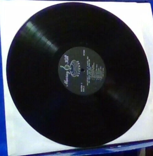 Collectors History Of Classic Jazz & Blues 5x Lp box all records VG+ or better - Image 2 of 4