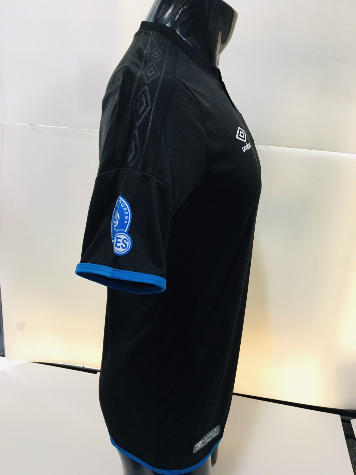 el salvador black jersey