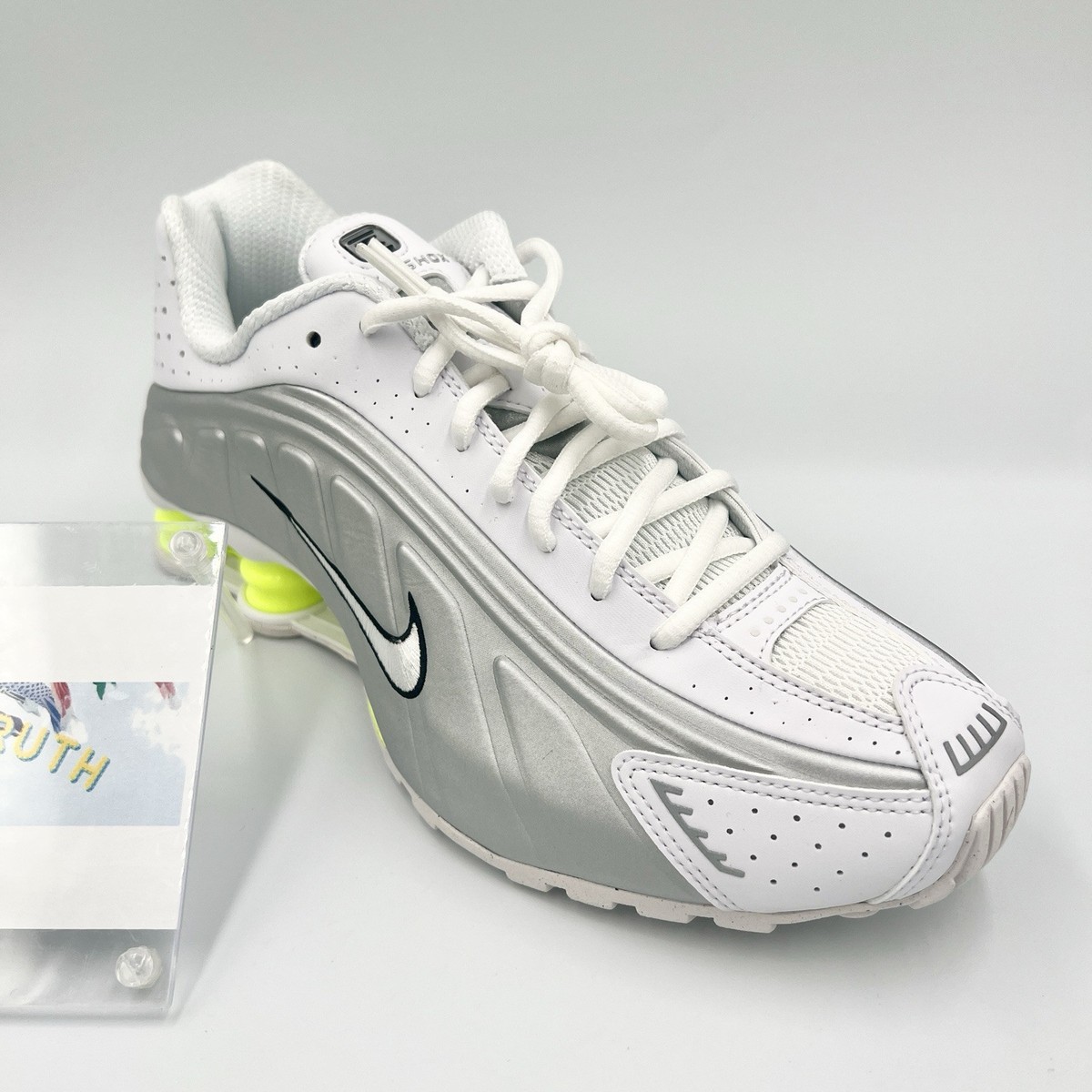 Nike Shox R4 WHITE/WHITE-METALLIC SILVER-VOLT AR3565-102 Women's