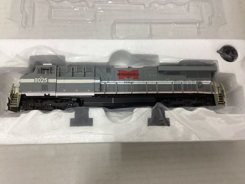 Broadway Limited #5871 escala HO “Monongahela” GE ES44AC Rd. #8025 | Condition: New