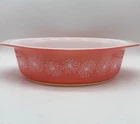 Vintage PYREX PINK DAISY 2-1/2 QUART OVAL CASSEROLE DISH #042 NICE! NEEDS LID