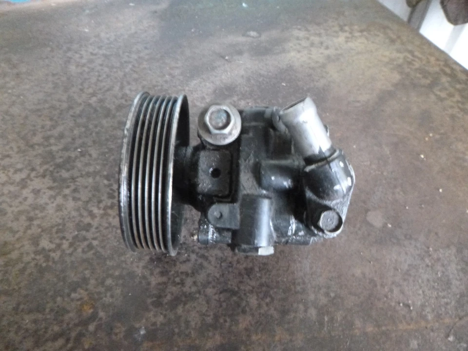 Subaru Liberty Outback 4th Gen 9/03-9/09 3.0 EZ30 Power Steering Pump - Image 4 of 4