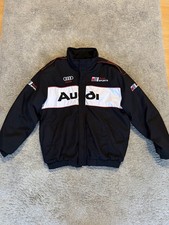 Jacke im Audi Design