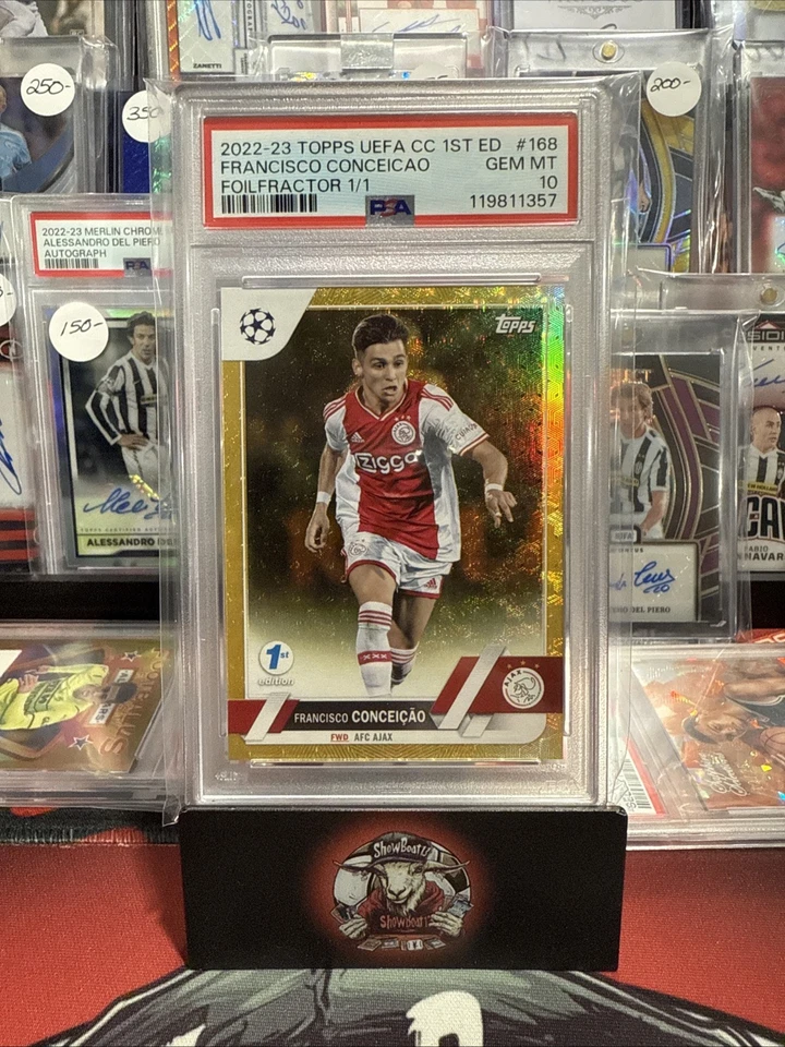 Фрактор фольги 22/23 Topps UEFACC 1-ое издание Francisco Conceicao 1/1 - Изображение 2 из 3