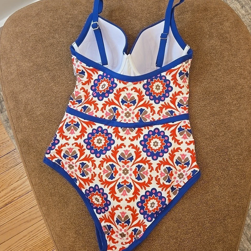 Traje de baño Boden color pop talla copa en mosaico flor estampado geométrico una pieza 36D Foto 3 de 4