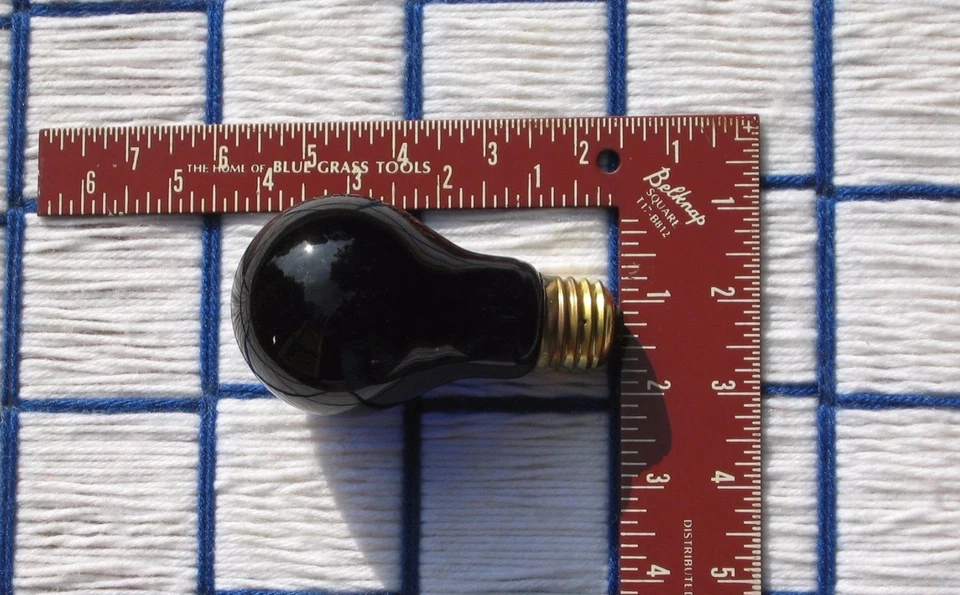 BOXof 4 new BLACK LIGHT BULB 60 WATT A19 blacklight blue 60A19/BLB Sylvania 60w  - Image 2 of 4