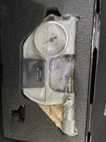 1 pcs  Mitutoyo  Lever micrometer 510-122  25-50mm *0.001mm/