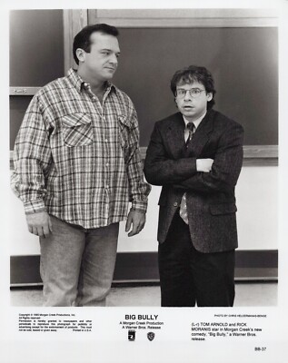 Rick Moranis + Tom Arnold in Big Bully (1996)   Hollywood Photo K 582