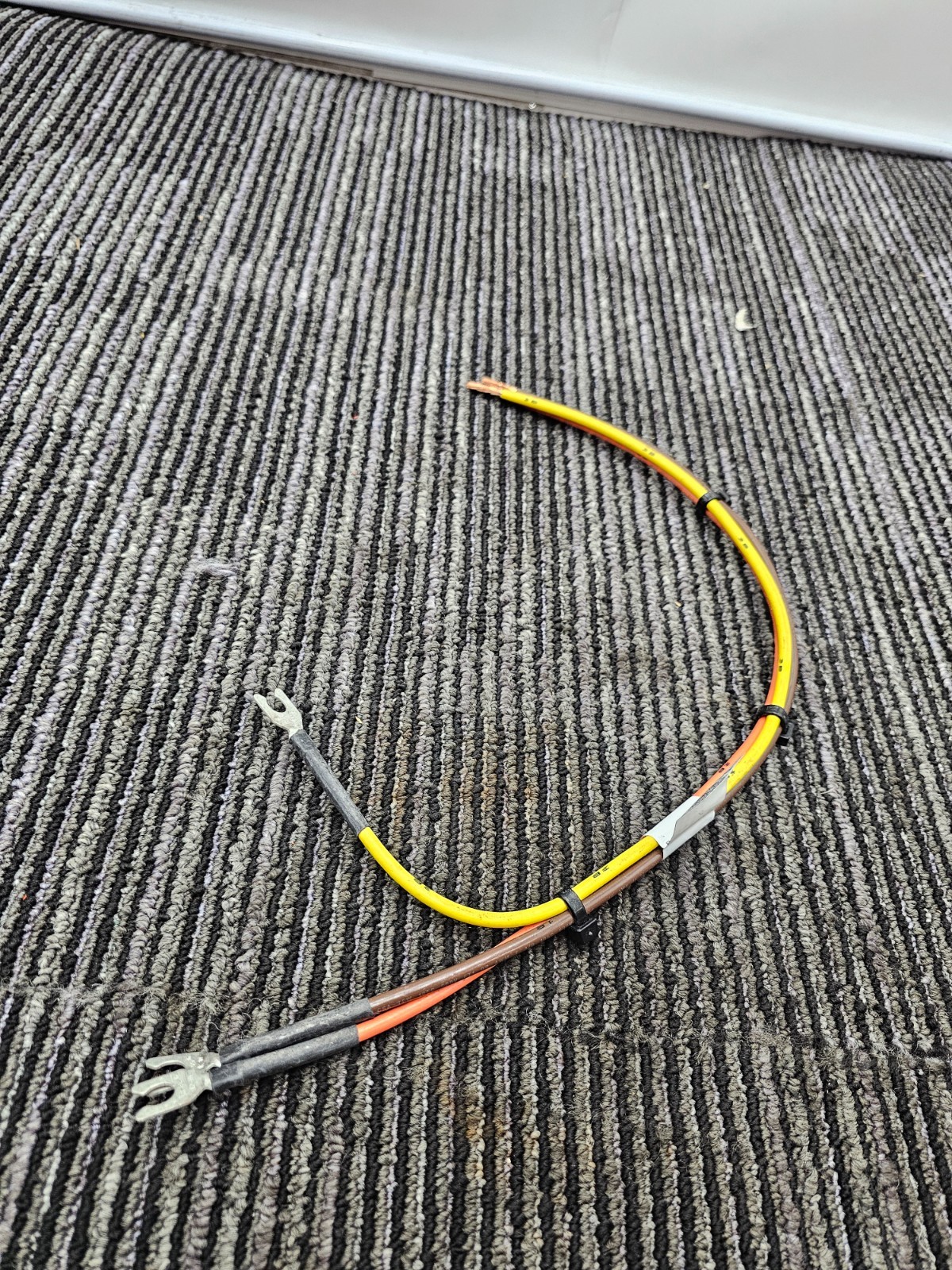 Bizlink Tech 117G0-085067-R1 WIRPUN003002 Wiring Harness Assembly