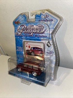 Maisto Playerz 1:64 Luxury Diecast Collection Mercedez-Benz G
