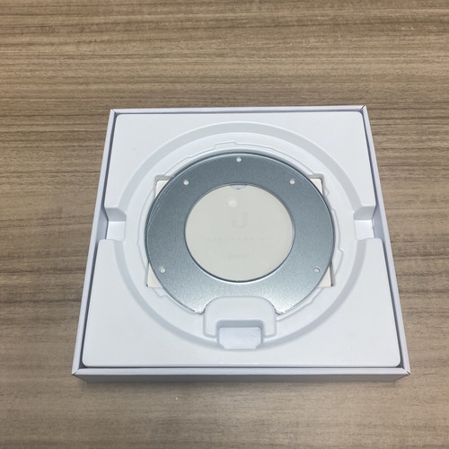 Ubiquiti U6-LR UniFi 6 High-Performance 4x4 MU-MIMO Long-Range 802.11ax INTL - 第 6/11 張圖片