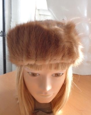 MINT CANADIAN PASTEL MINK TAIL FUR HAT CAP WOMEN WOMAN SIZE ALL NEW LINING! Mint Canadian Pastel Mink Tail Fur Hat Cap Women Woman Size  main image 4