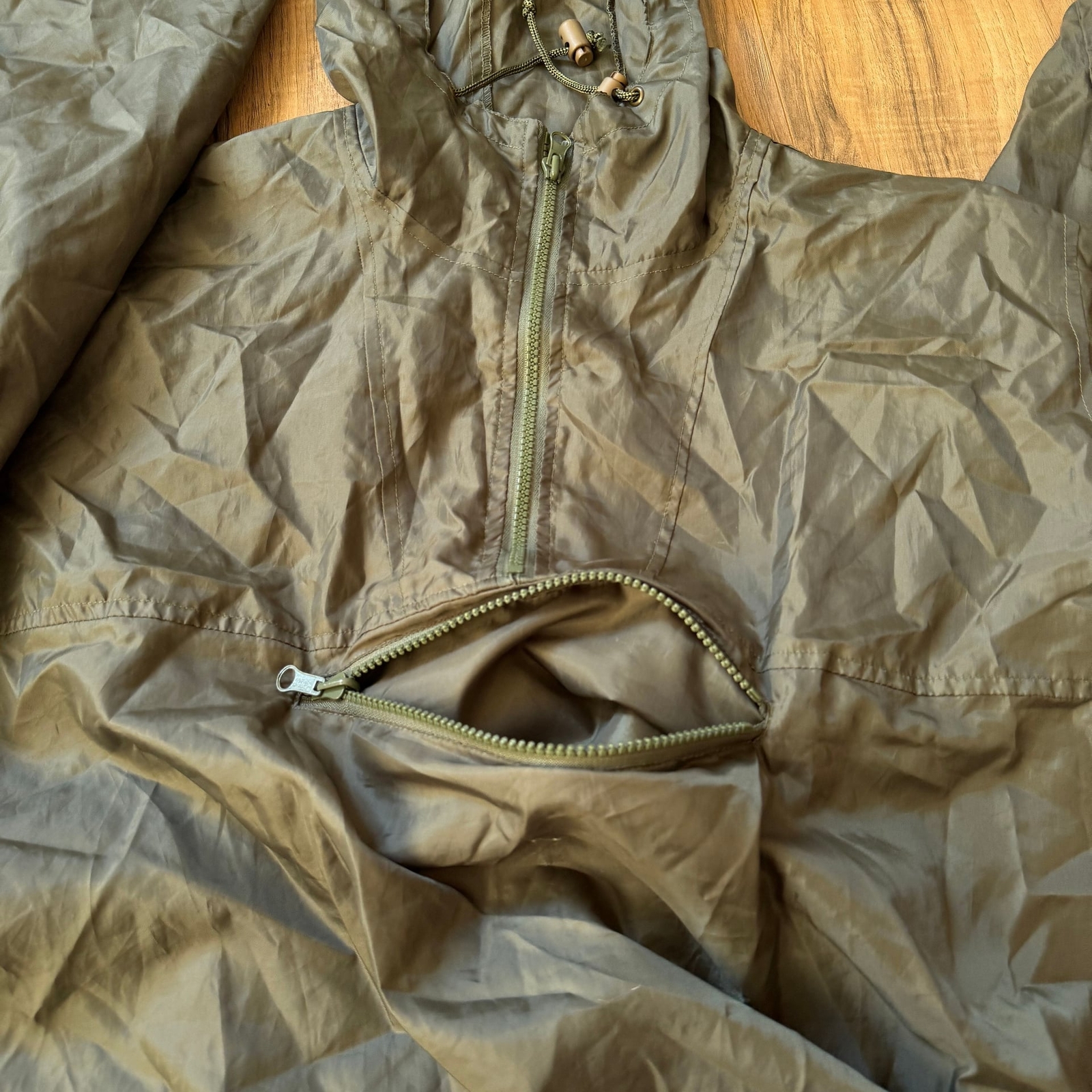 Green Half-Zip Lightweight Packable Windbreaker H… - image 6