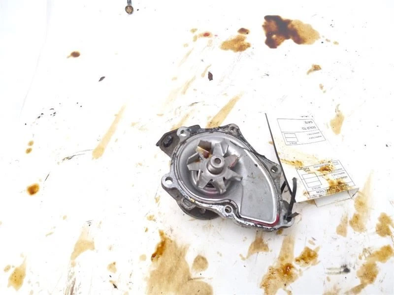 BOMBA DE AGUA PARA TOYOTA CAMRY 2010 - 2017 Foto 2 de 4