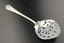 Durgin Sterling Fairfax Tomato Server Mono P