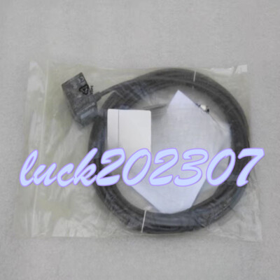 1PC NEW P+F VAZ-2T1-FK-G10-5M-PUR-V1-G 216038 junction box #TX