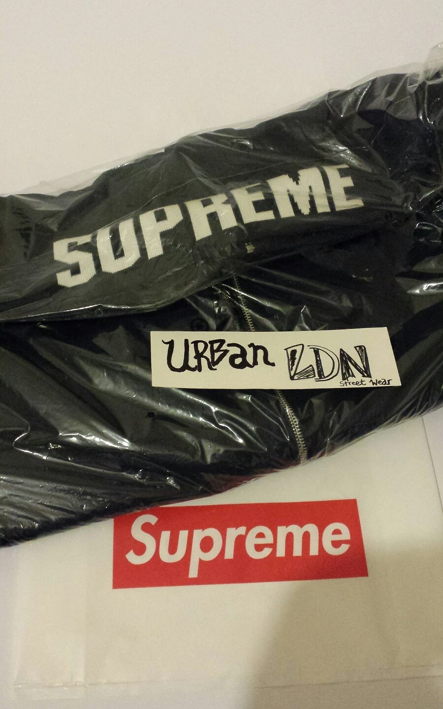 Sweat à capuche zippé logo côte suprême bleu marine moyen 2016
