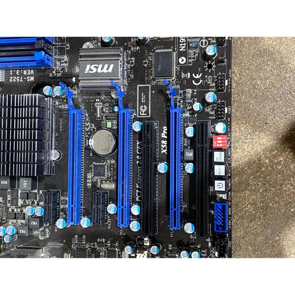 MSI X58 Pro MS-7522 ATX Motherboard IDE 6-DDR3 Memory Slots PCI Express 2.0 x16 - Image 4 of 4