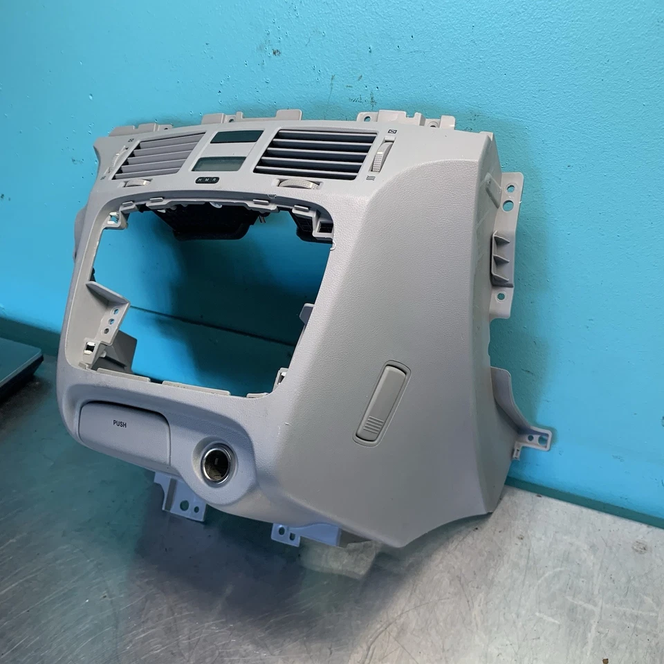 Hyundai Sonata 2006-2008 tablero central radio embellecedor bisel con ventilaciones de aire acondicionado OEM Foto 4 de 4