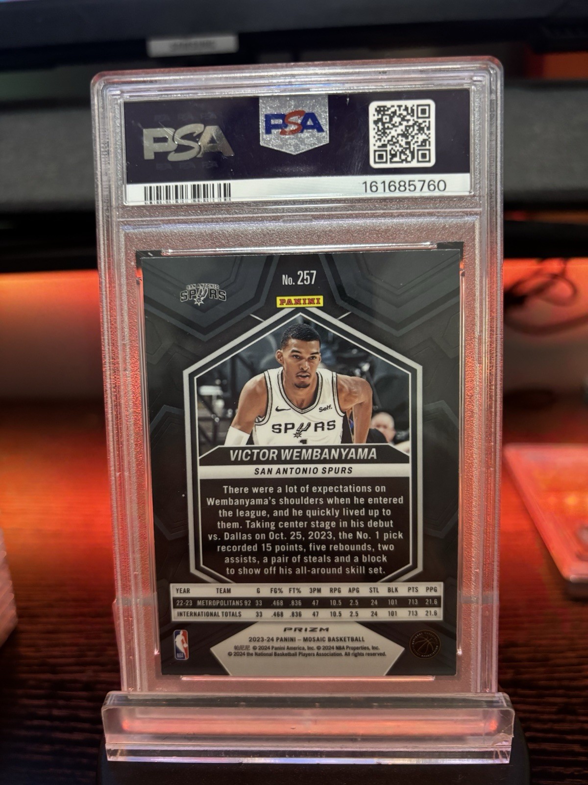 Panini Mosaic Victor Wembanyama RC NBA Debut #257 Spurs PSA 8 view 2