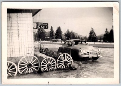Vtg B&W Snapshot Old Western Cafe Buick Car Wagon Wheels Mountains View 1950s