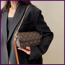 Fashionable retro printed small square bag; versatile single shoulder bag