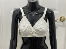   Vintage  Trimline Bra  Smooth N Shapely  Nylon  Lycra   White  1970s  NEW  34D