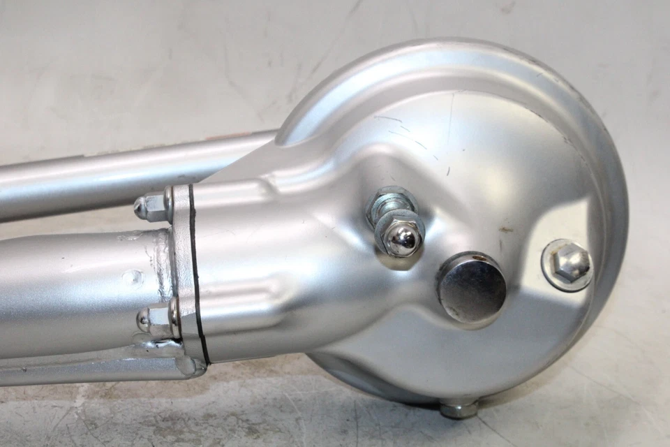 05-09 SUZUKI BOULEVARD S50 VS800 OEM REAR SWINGARM SUSPENSION ARM - Image 3 of 4