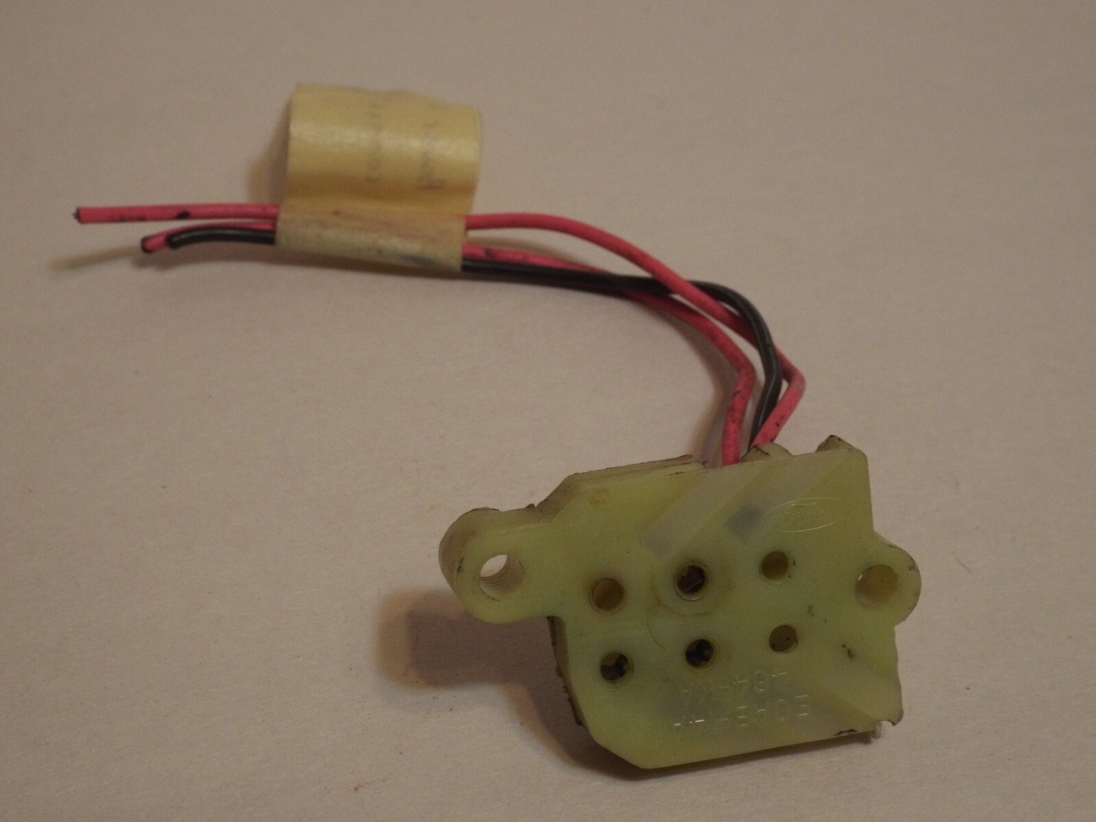 Power Lock Switch Connector 1980-1987 Ford LTD Crown Victoria/Mercury Marquis 80