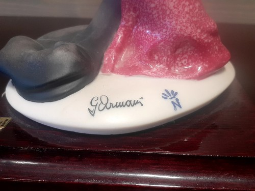 Georgio Armoni Art Deco Woman Figurine Capodimonte 1987 - Picture 8 of 11