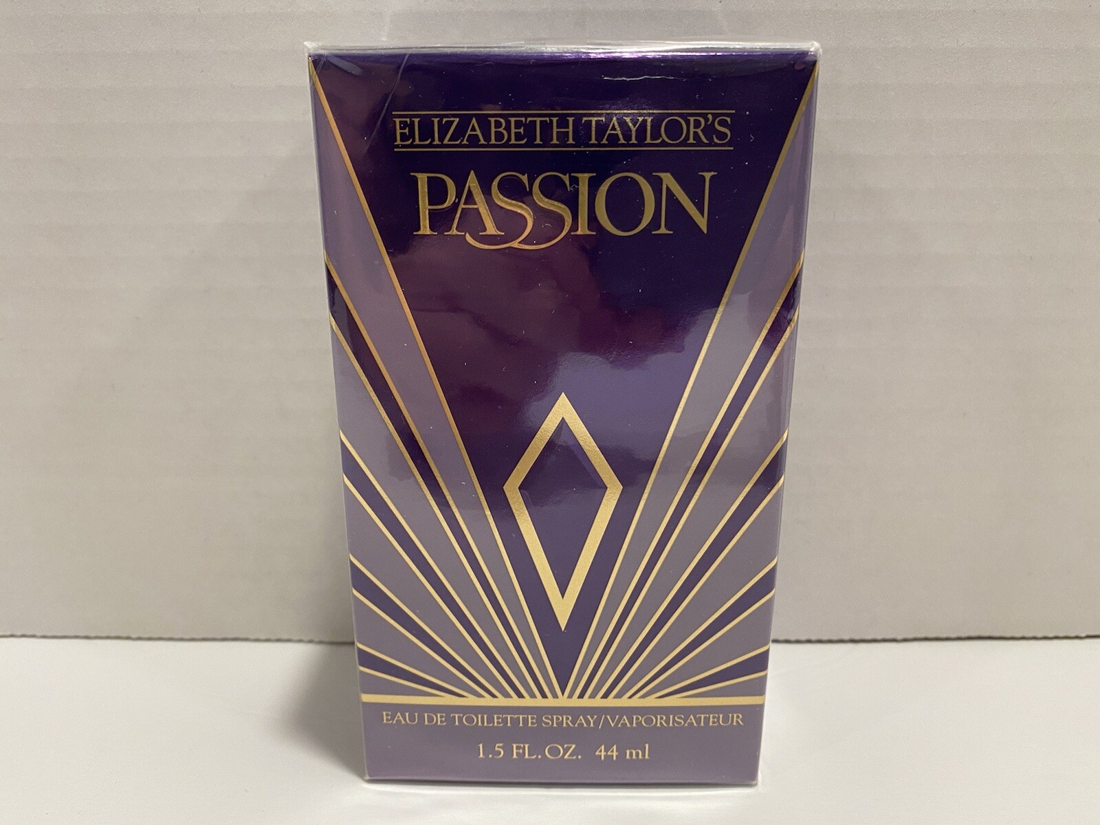 Vintage Elizabeth Taylors Passion Perfume 15 Oz 44ml Full And Unused 