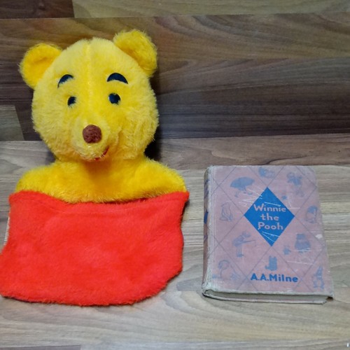 Vintage WINNIE THE POOH (114th) Edition AA Milne 1935 & Pooh Weihnachtsstrumpf