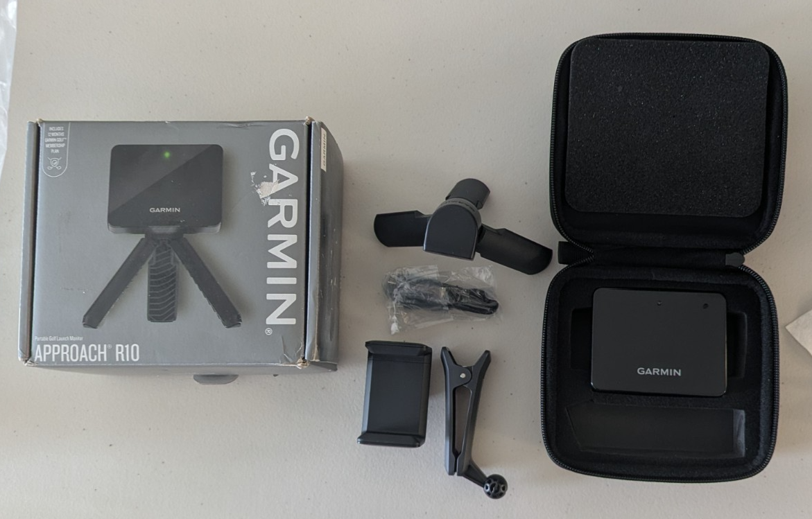 Garmin Approach R10 Golf Launch Monitor Simulator with Tripod