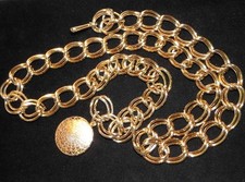 Vintage 80s Gold Tone Double Curb Link Chain Belt w Dangling Medallion
