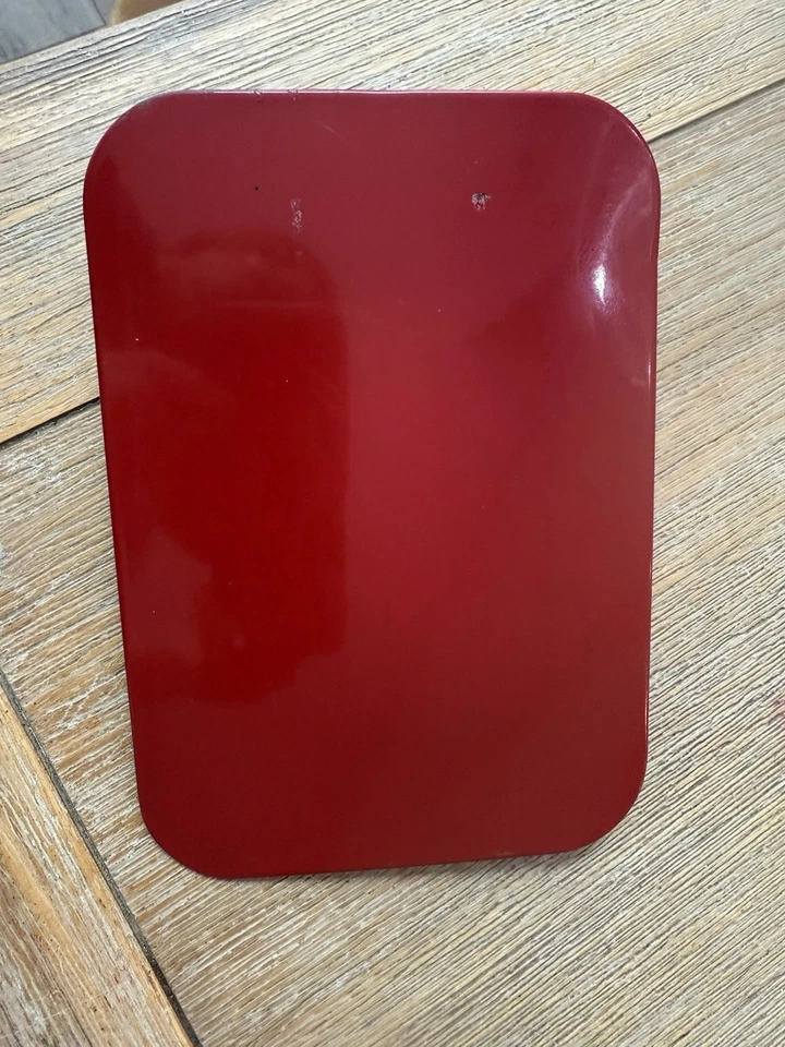 84-01 Jeep Cherokee Fuel Filler Gas Cap Door Red (R93) - Image 2 of 4