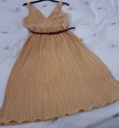 Miss Selfridge size 10 Gold dress - Picture 3 of 7