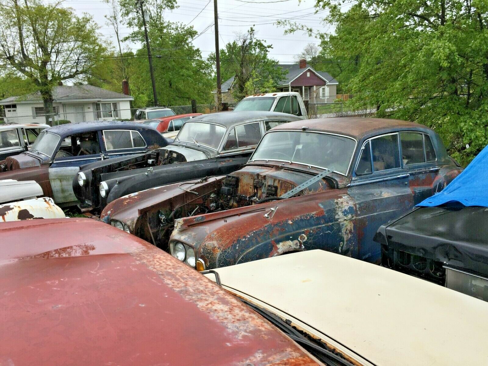 WORLDS LARGEST 1955 TO 65 ROLLS ROYCE CLOUD PHANTOM V, BENTLEY INVENTORY. HANDLE