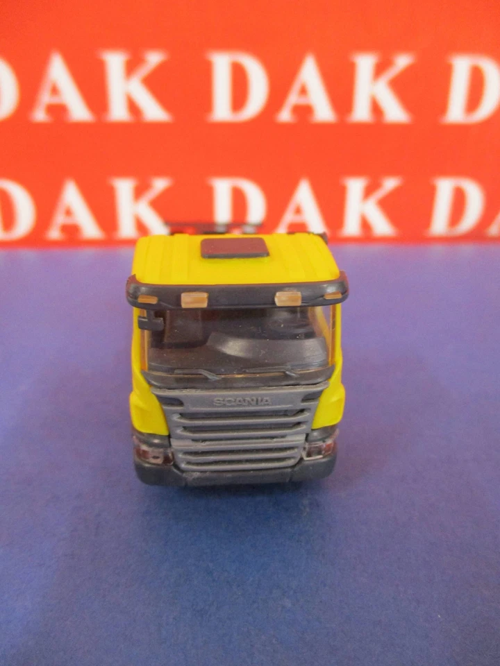 1/87 Modellino Camion Truck Scania 8x2 Porta Container 20" by OLM Design - Immagine 3 di 4