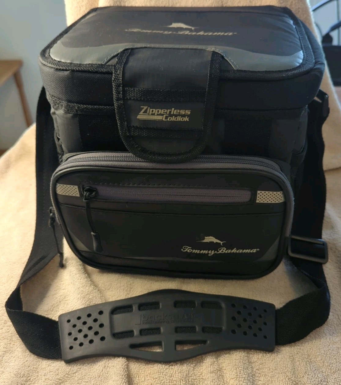 Shoulder Bag 9 Cans Deep Freeze Black Gray