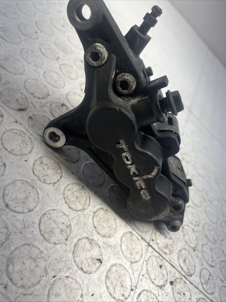 Pinza de freno delantera izquierda suzuki gsxr600 1997-2000 oem Foto 3 de 4