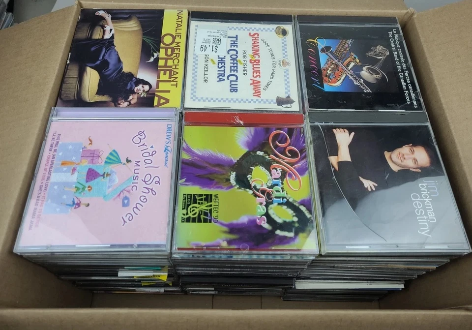 130+ RANDOM ASSORTED CDs- All Genres Wholesale Job Lot NO RESERVE *AS IS* - Imagem 2 de 4