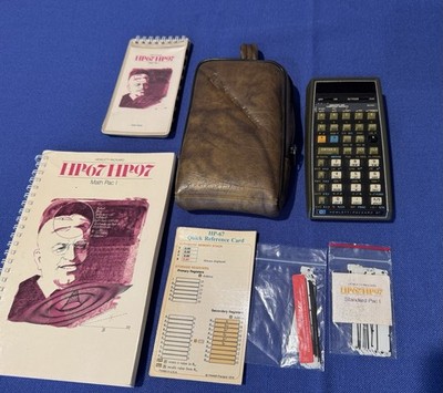 Hewlett Packard HP 67 Vintage Calculator With Manual Read Description