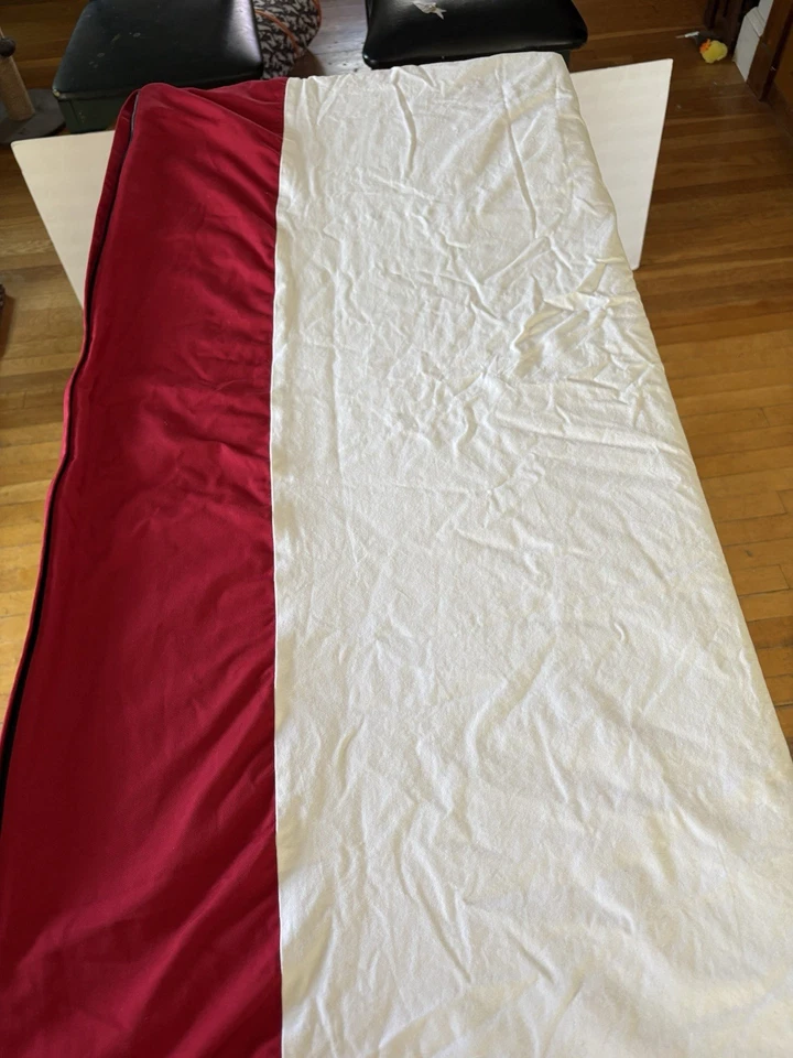 Чехол-подушка Futon белый с красной каймой. Хлопковая смесь. Застежка на молнии. - Изображение 4 из 4