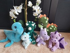 Amigurumi  Dino Trizeratops Dinosaurier Kusch...